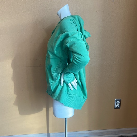 BUCKET LIST French terry cloth oversized solid hoodie  in light Green sz S - Picture 5 of 12
